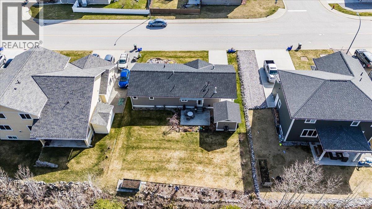 4008 16th Avenue, Castlegar, British Columbia  V1N 4A2 - Photo 6 - 10382931