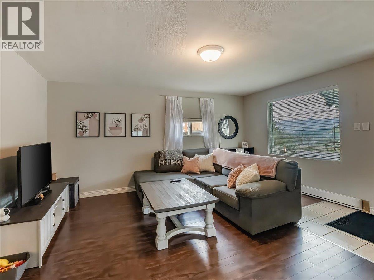 2006 Daniel Street, Trail, British Columbia  V1R 4G9 - Photo 12 - 10382701