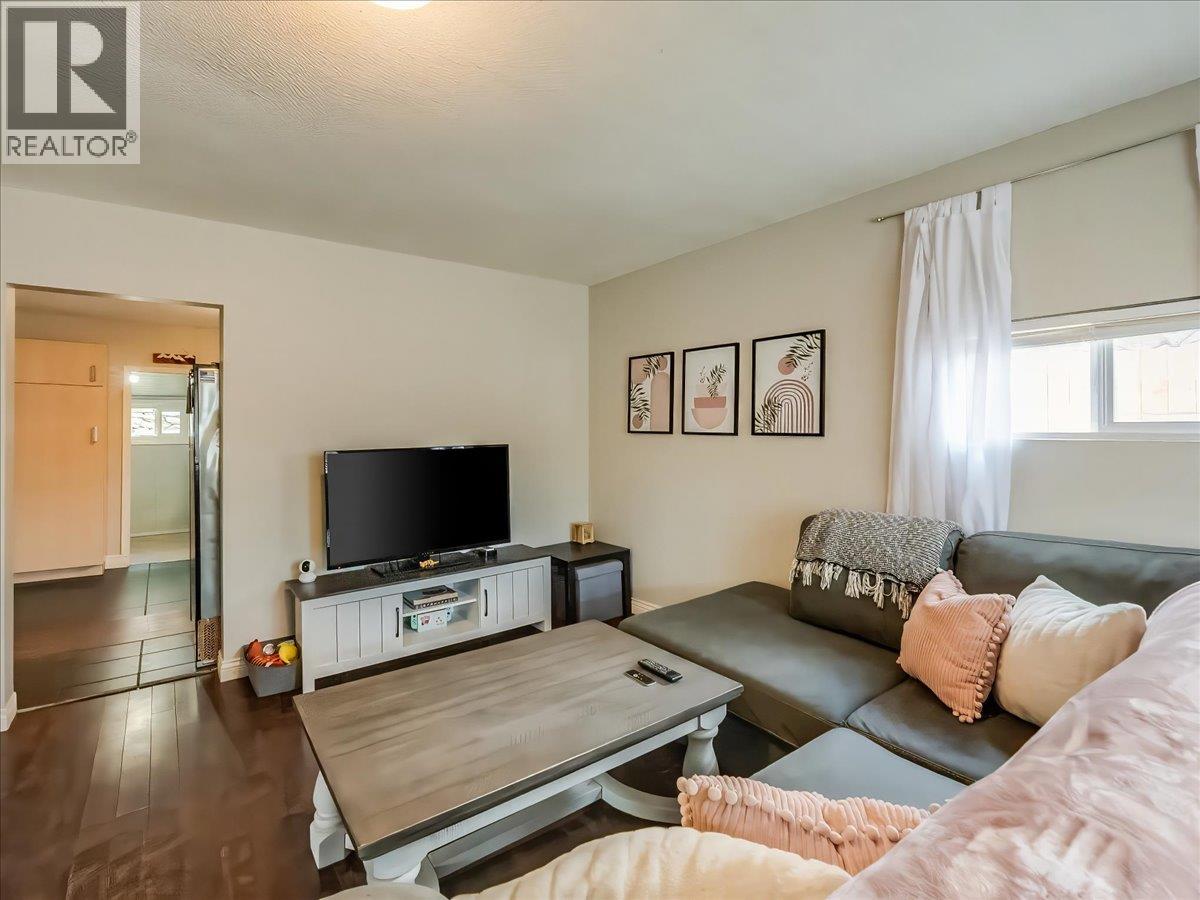 2006 Daniel Street, Trail, British Columbia  V1R 4G9 - Photo 15 - 10382701