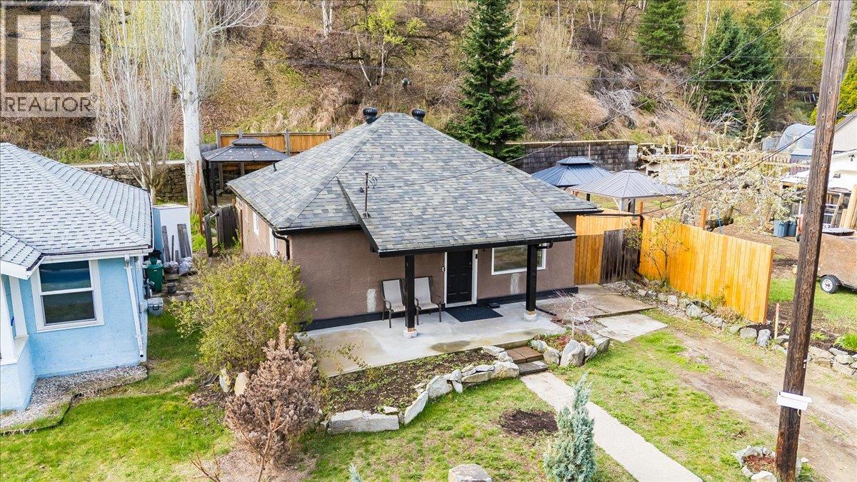 2006 Daniel Street, Trail, British Columbia  V1R 4G9 - Photo 34 - 10382701