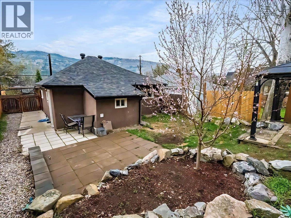 2006 Daniel Street, Trail, British Columbia  V1R 4G9 - Photo 6 - 10382701