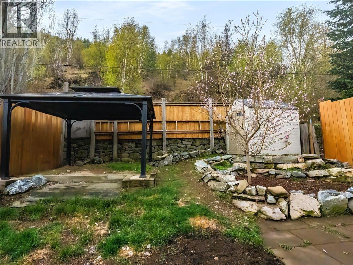 2006 Daniel Street, Trail, British Columbia  V1R 4G9 - Photo 8 - 10382701