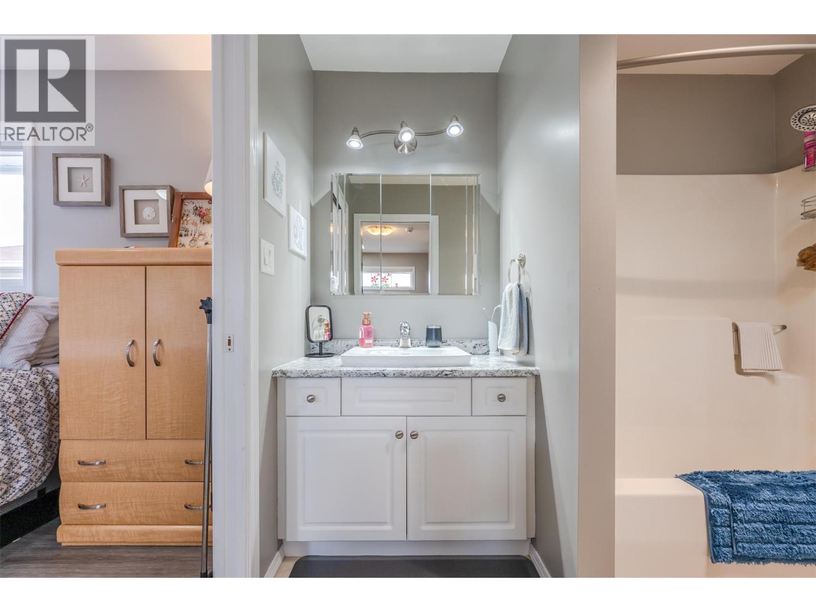 102 Regina Avenue Unit# 101, Penticton, British Columbia  V2A 2K8 - Photo 18 - 10383412