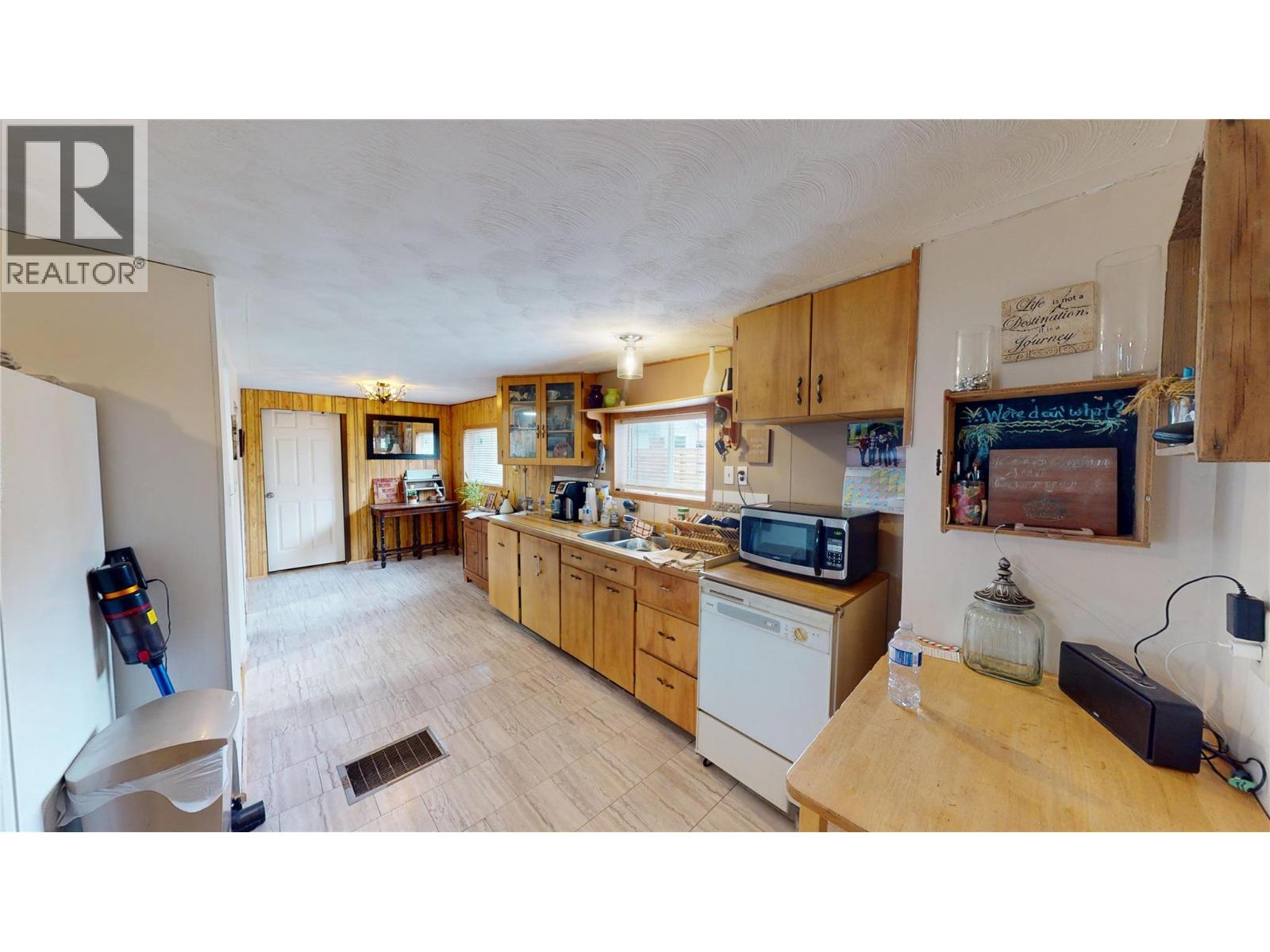 235 306th Avenue, Kimberley, British Columbia  V1A 3G8 - Photo 6 - 10383228