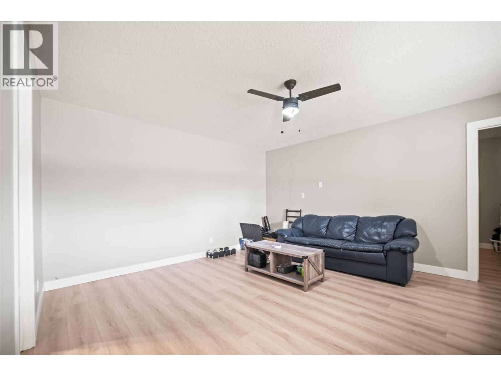 6699 Scott Road, Vernon, British Columbia  V1H 1N4 - Photo 37 - 10383417