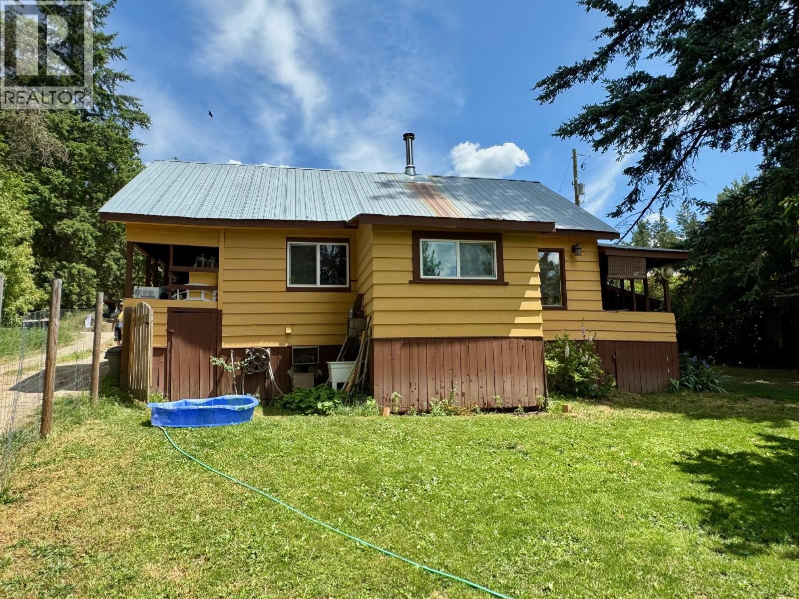 5128 Duck Creek Road, Wynndel, British Columbia  V0B 2N0 - Photo 2 - 10383343