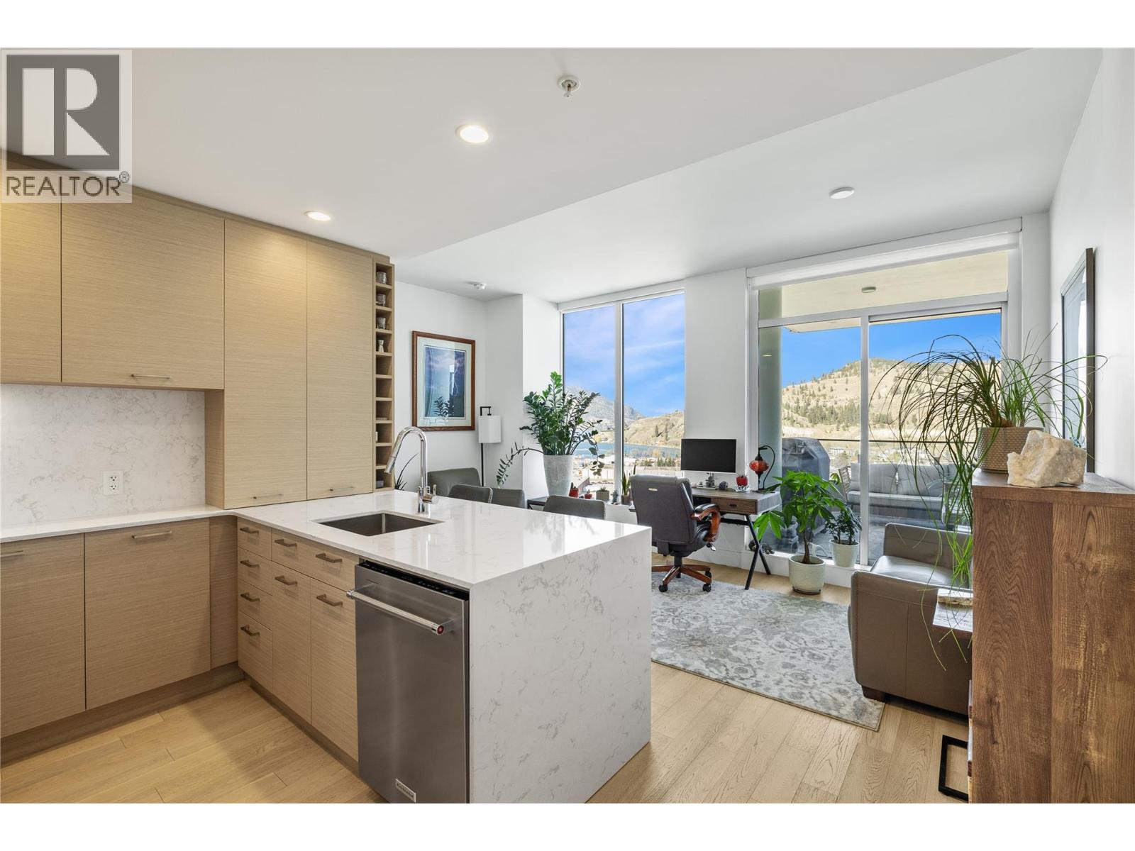 1181 Sunset Drive Unit# 1907, Kelowna, British Columbia  V1Y 0L4 - Photo 3 - 10382789