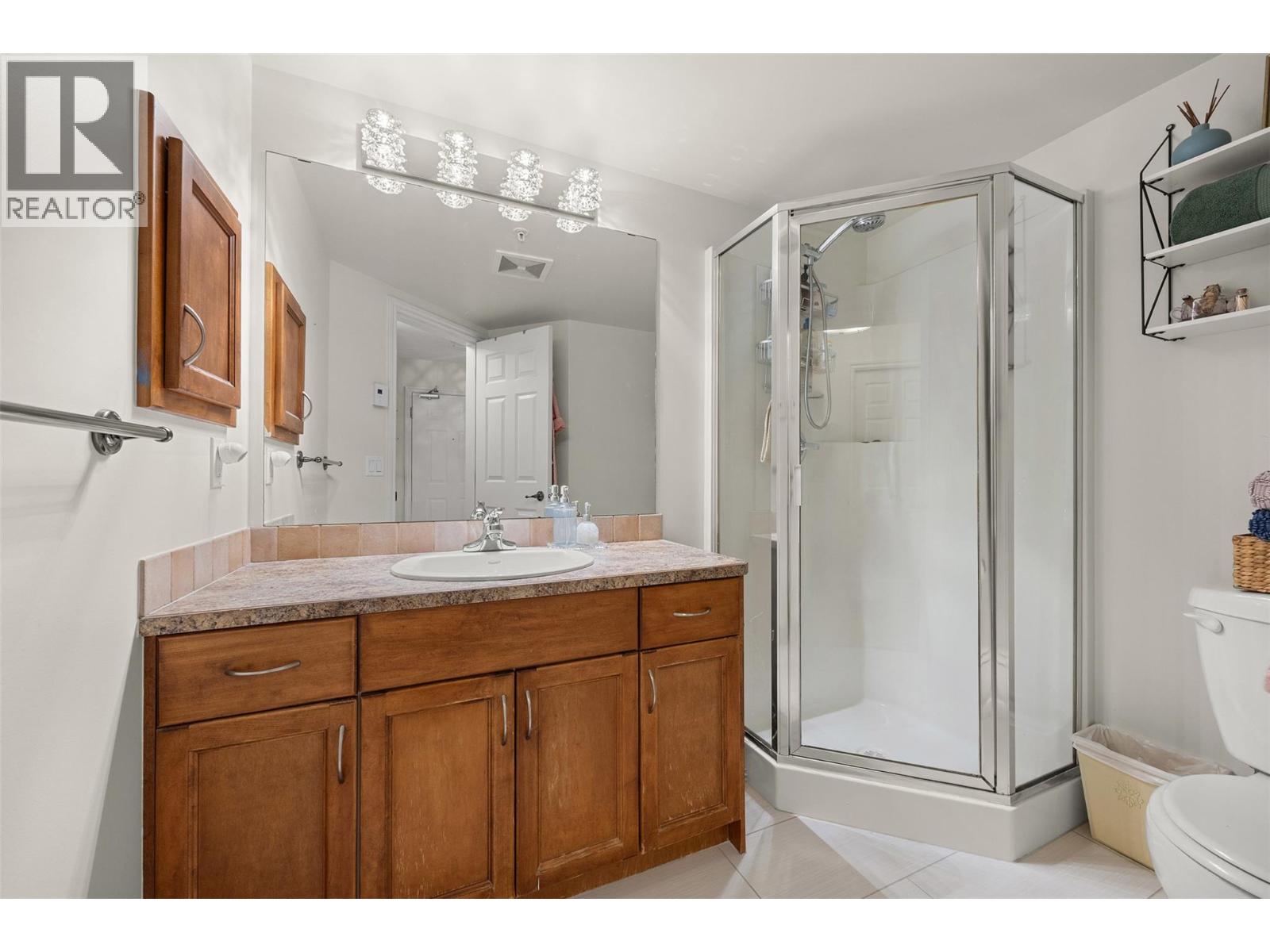 1965 Pandosy Street Unit# 201, Kelowna, British Columbia  V1Y 1R9 - Photo 13 - 10380791