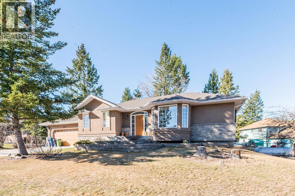 1002 Westridge Drive, Invermere, British Columbia  V0A 1K4 - Photo 3 - 10382927