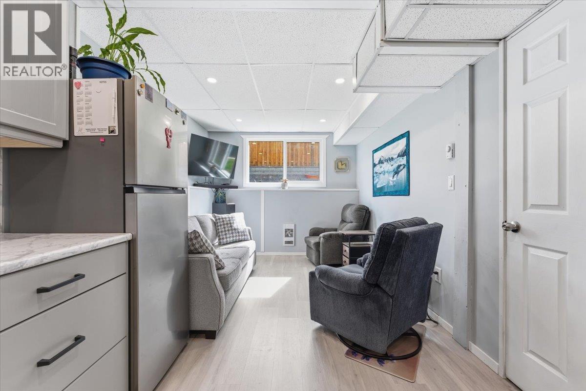 330 27 Street Ne, Salmon Arm, British Columbia  V1E 2A2 - Photo 19 - 10381251