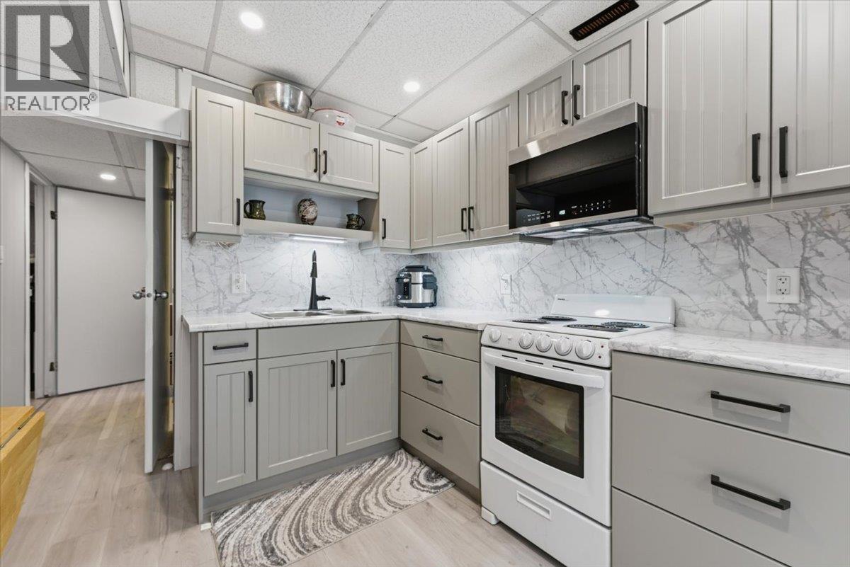 330 27 Street Ne, Salmon Arm, British Columbia  V1E 2A2 - Photo 22 - 10381251