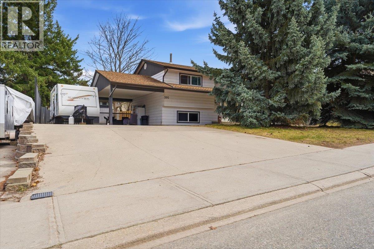 330 27 Street Ne, Salmon Arm, British Columbia  V1E 2A2 - Photo 31 - 10381251