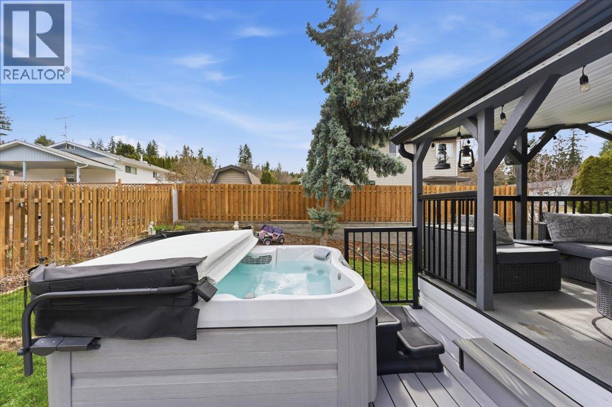 330 27 Street Ne, Salmon Arm, British Columbia  V1E 2A2 - Photo 37 - 10381251