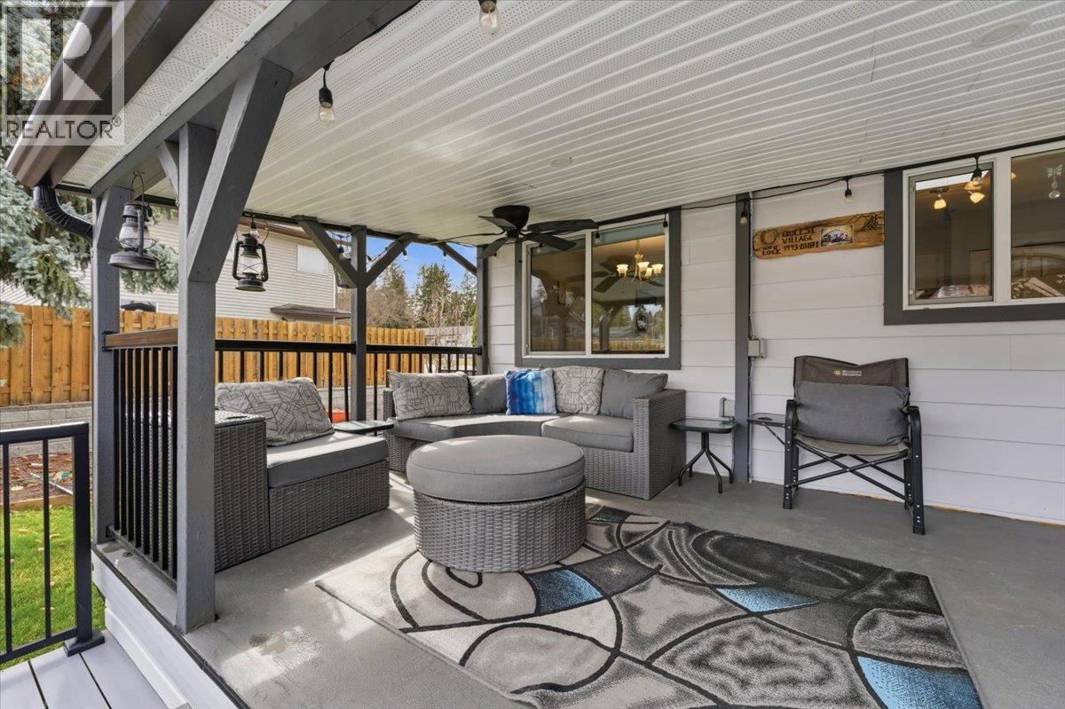 330 27 Street Ne, Salmon Arm, British Columbia  V1E 2A2 - Photo 38 - 10381251