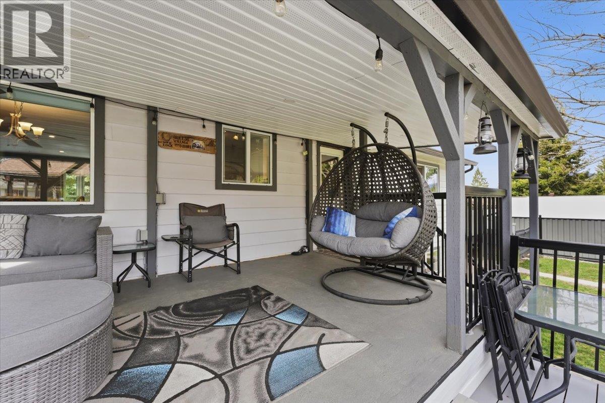 330 27 Street Ne, Salmon Arm, British Columbia  V1E 2A2 - Photo 39 - 10381251