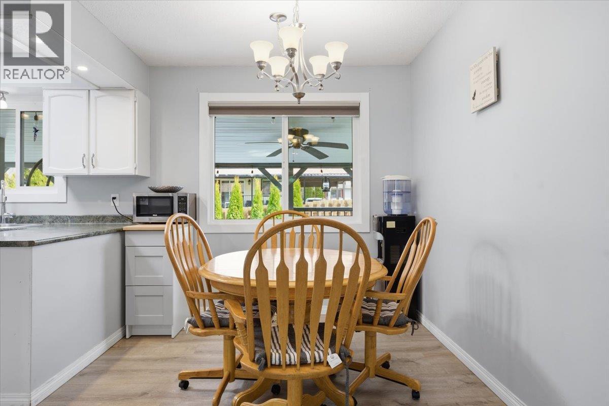 330 27 Street Ne, Salmon Arm, British Columbia  V1E 2A2 - Photo 8 - 10381251