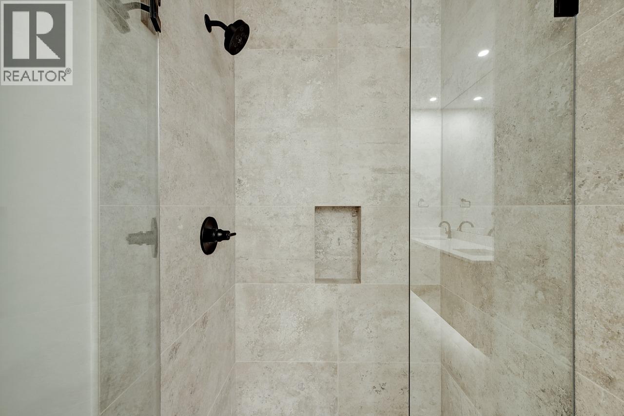 75 Predator Ridge Drive Unit# 205, Vernon, British Columbia  V1H 2H1 - Photo 28 - 10383415