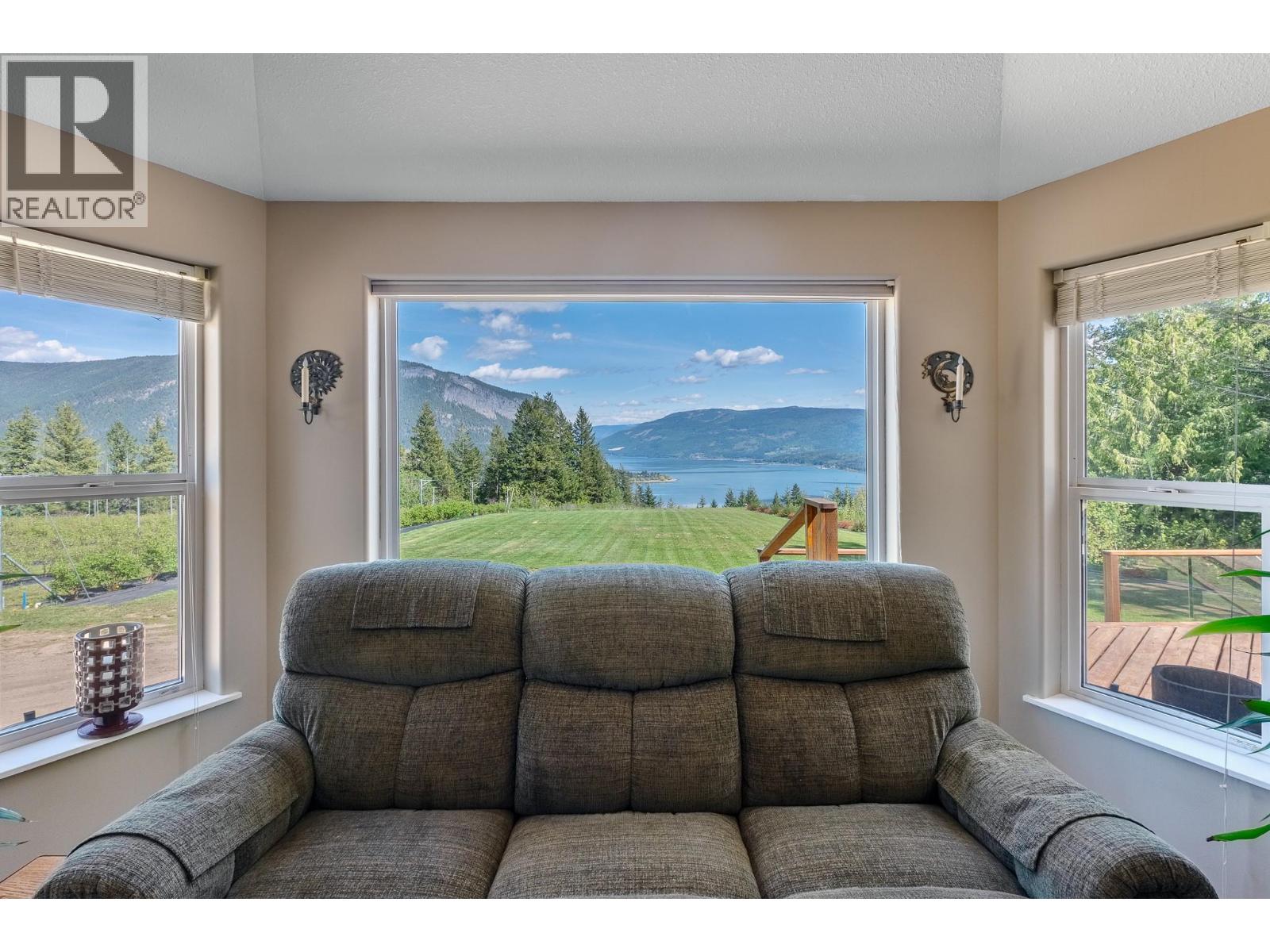 285 Kault Hill Road, Salmon Arm, British Columbia  V1E 3A4 - Photo 31 - 10383275