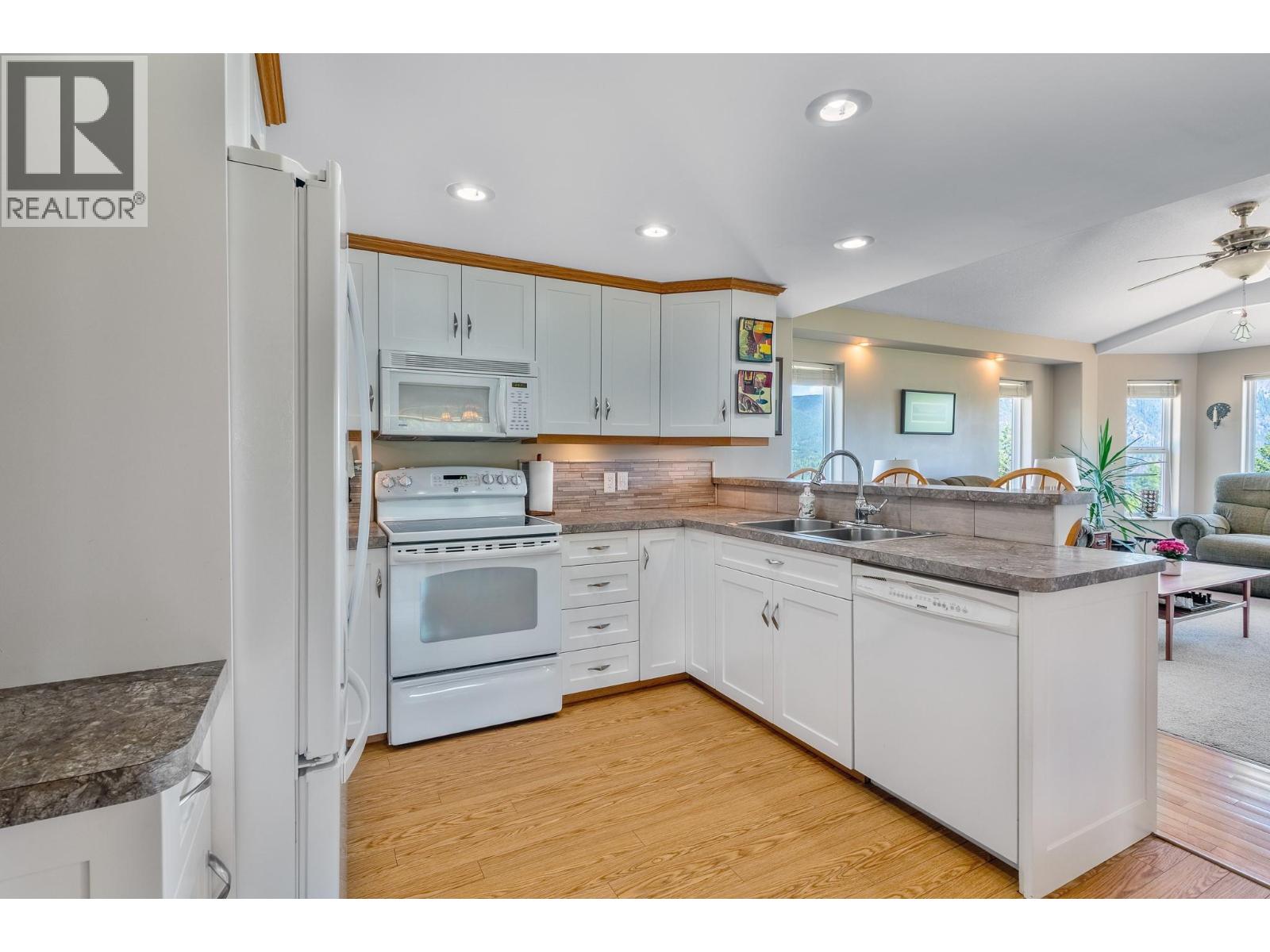 285 Kault Hill Road, Salmon Arm, British Columbia  V1E 3A4 - Photo 33 - 10383275