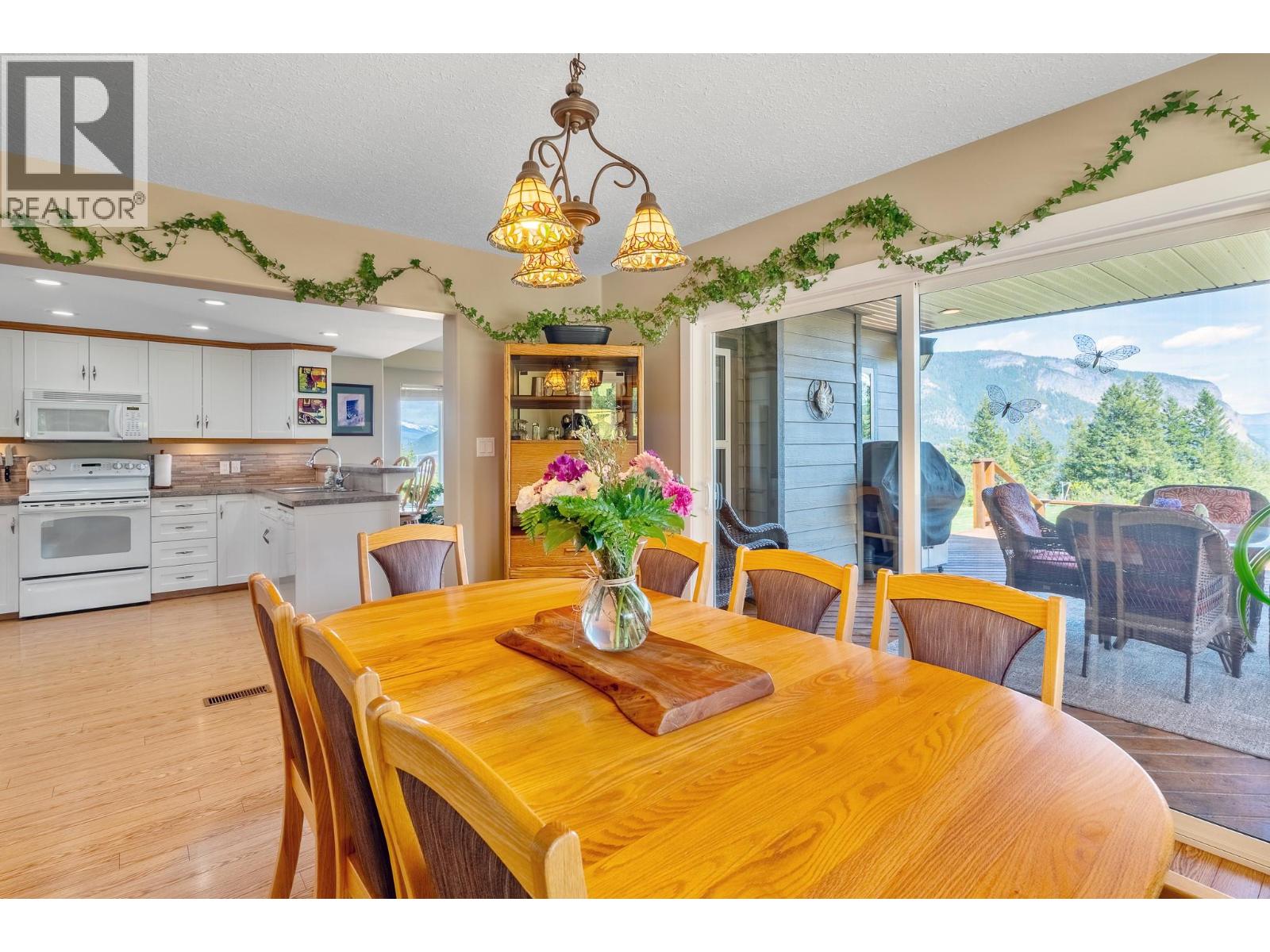 285 Kault Hill Road, Salmon Arm, British Columbia  V1E 3A4 - Photo 41 - 10383275