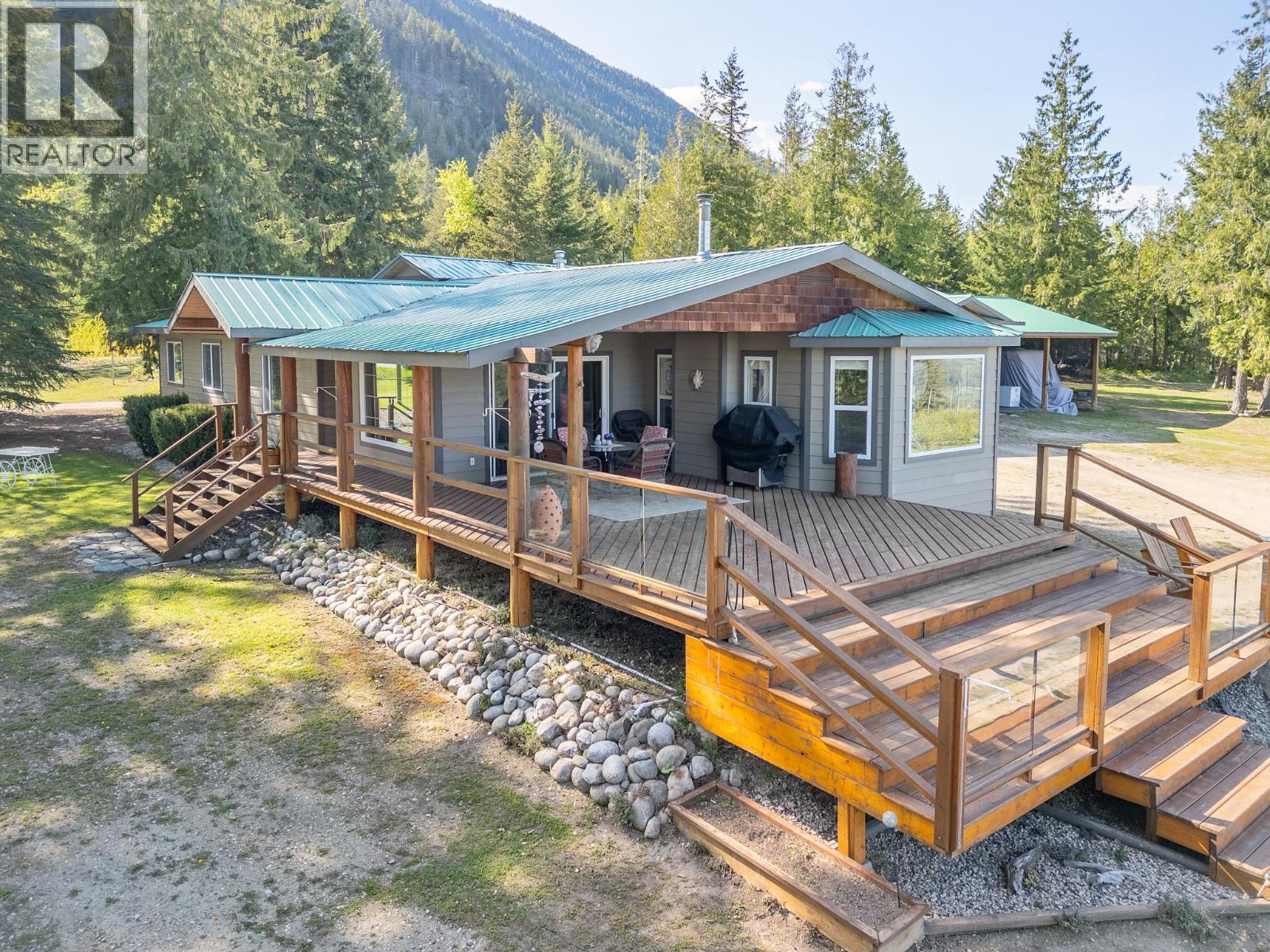 285 Kault Hill Road, Salmon Arm, British Columbia  V1E 3A4 - Photo 61 - 10383275