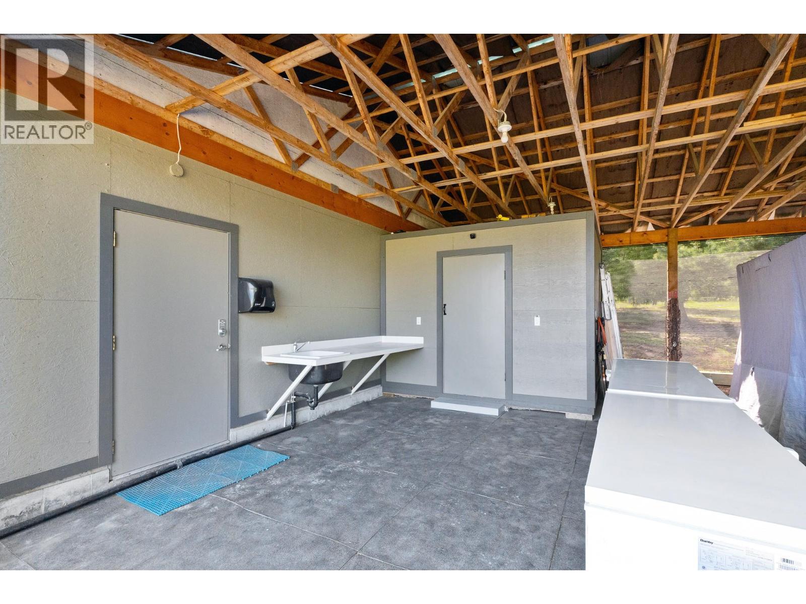 285 Kault Hill Road, Salmon Arm, British Columbia  V1E 3A4 - Photo 66 - 10383275