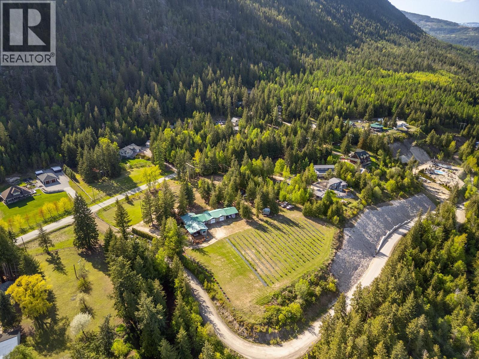 285 Kault Hill Road, Salmon Arm, British Columbia  V1E 3A4 - Photo 7 - 10383275