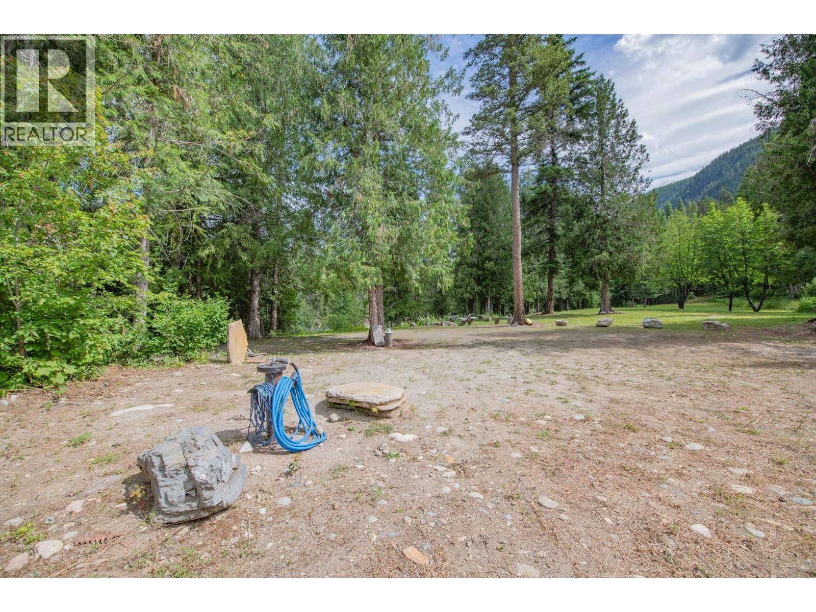 1136 Sugar Lake Road, Cherryville, British Columbia  V0E 2G2 - Photo 44 - 10383058