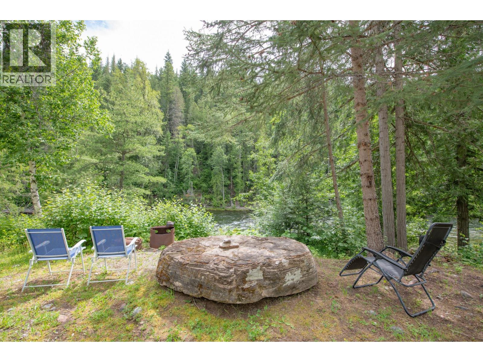 1136 Sugar Lake Road, Cherryville, British Columbia  V0E 2G2 - Photo 8 - 10383058