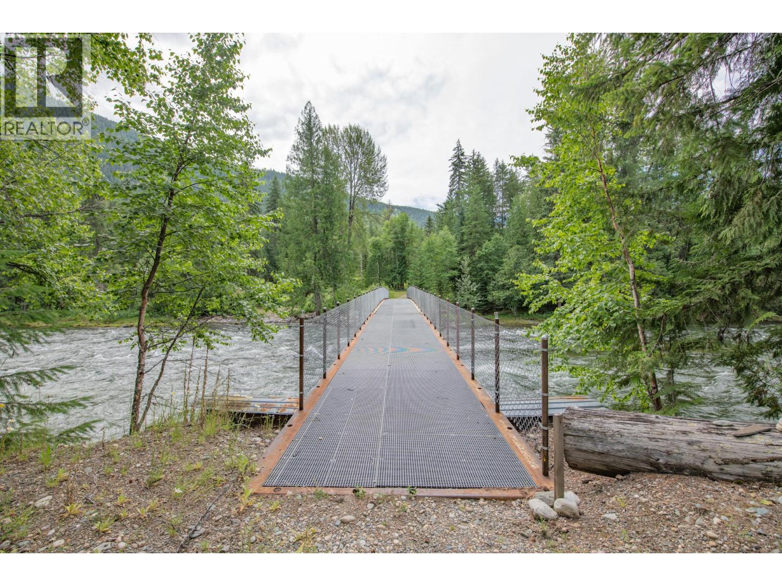 1136 Sugar Lake Road, Cherryville, British Columbia  V0E 2G2 - Photo 9 - 10383058