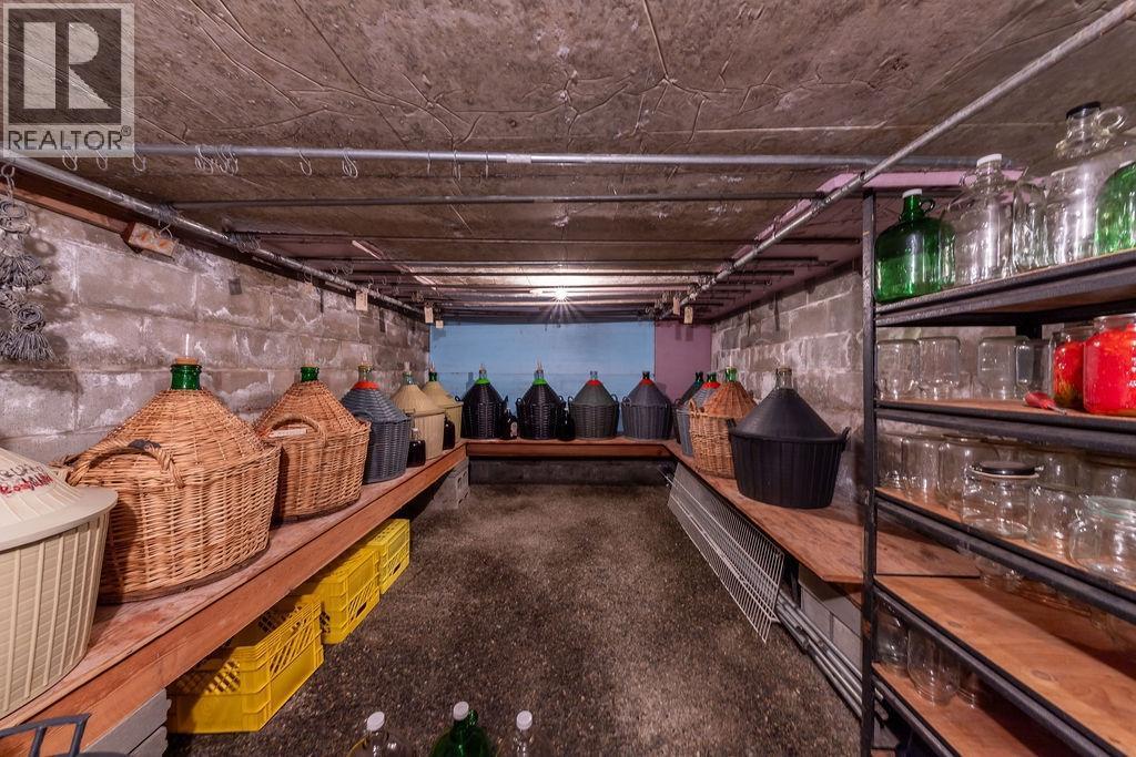 918 Cranbrook Place, Kamloops, British Columbia  V2B 2A8 - Photo 22 - 10383211