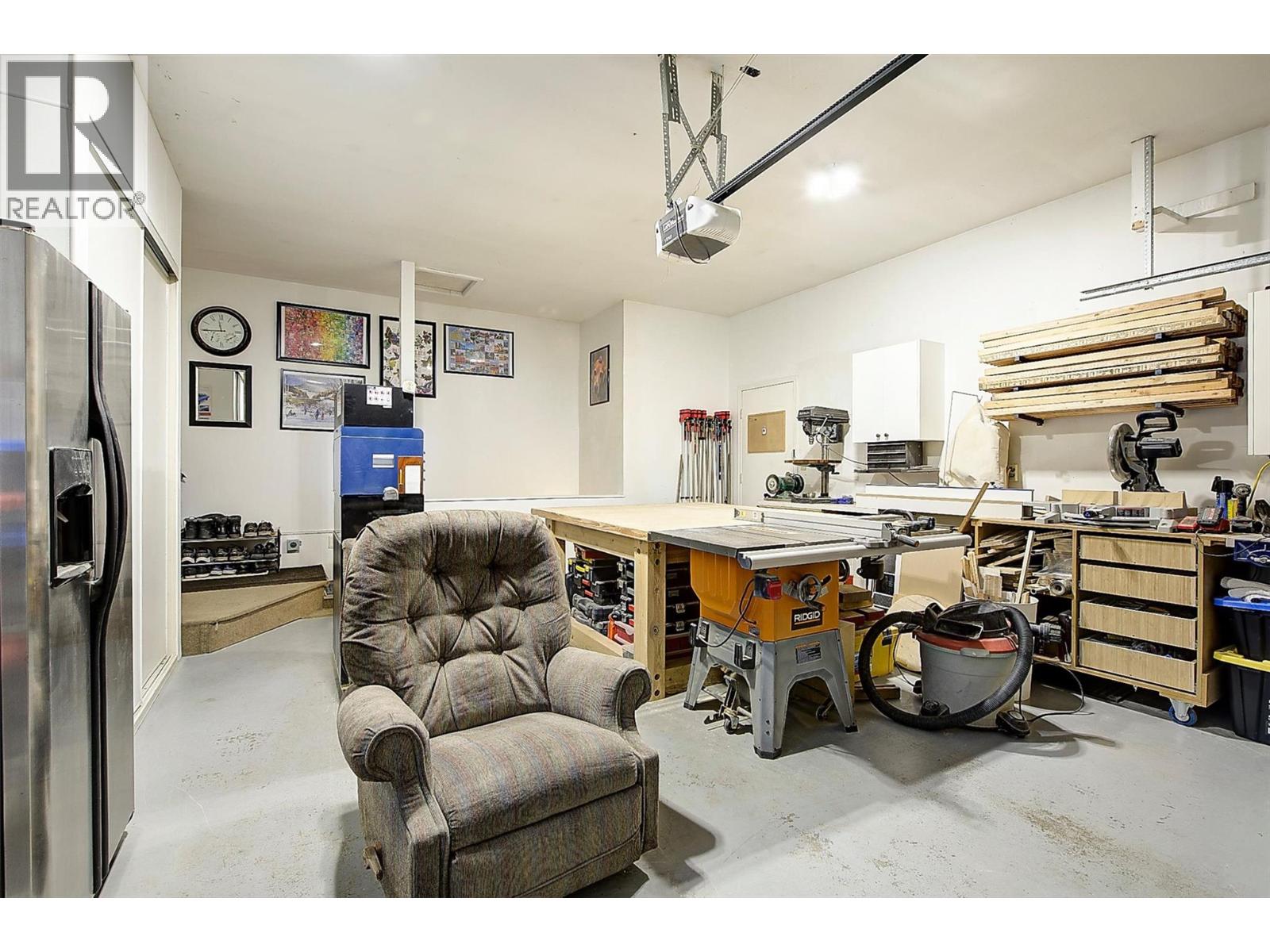 2640 Gordon Drive, Kelowna, British Columbia  V1W 3R2 - Photo 38 - 10375621