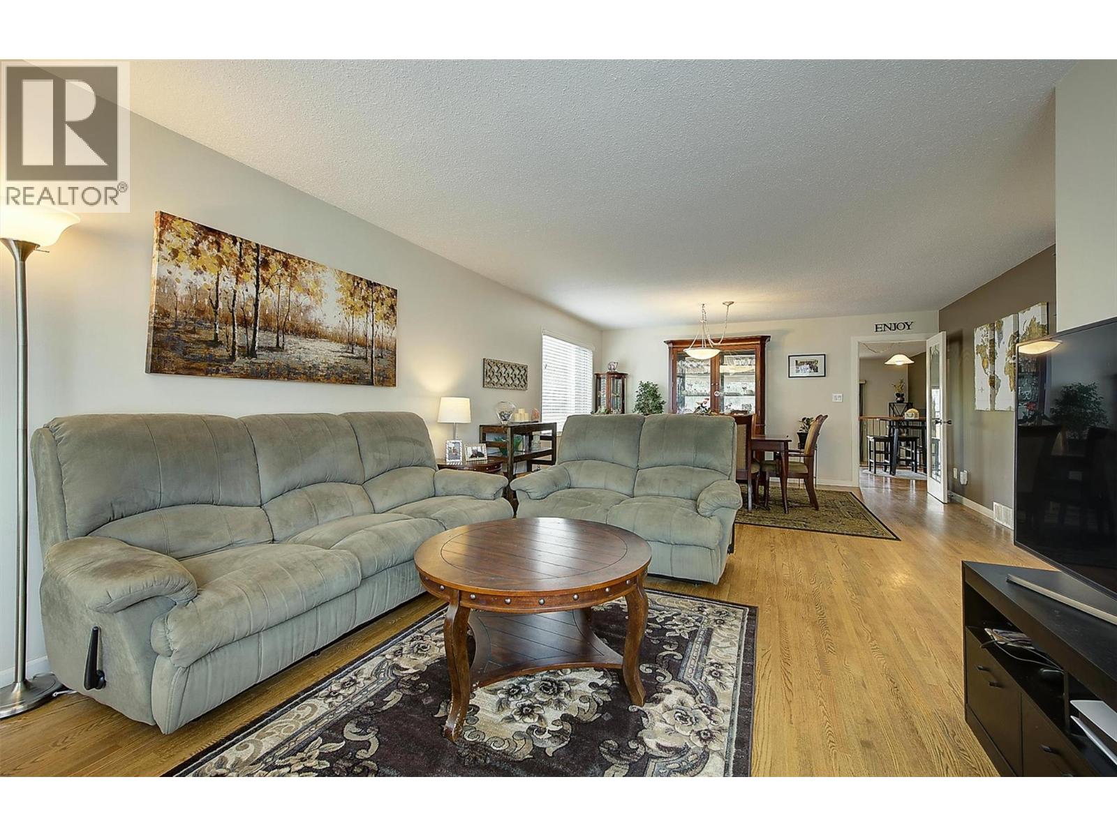 2640 Gordon Drive, Kelowna, British Columbia  V1W 3R2 - Photo 6 - 10375621