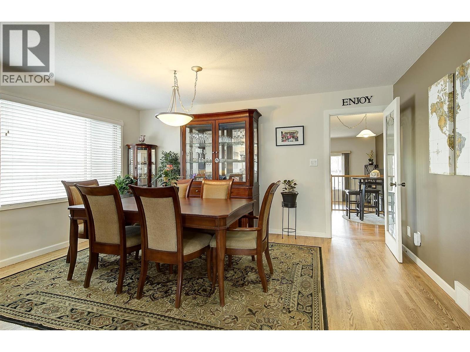 2640 Gordon Drive, Kelowna, British Columbia  V1W 3R2 - Photo 9 - 10375621