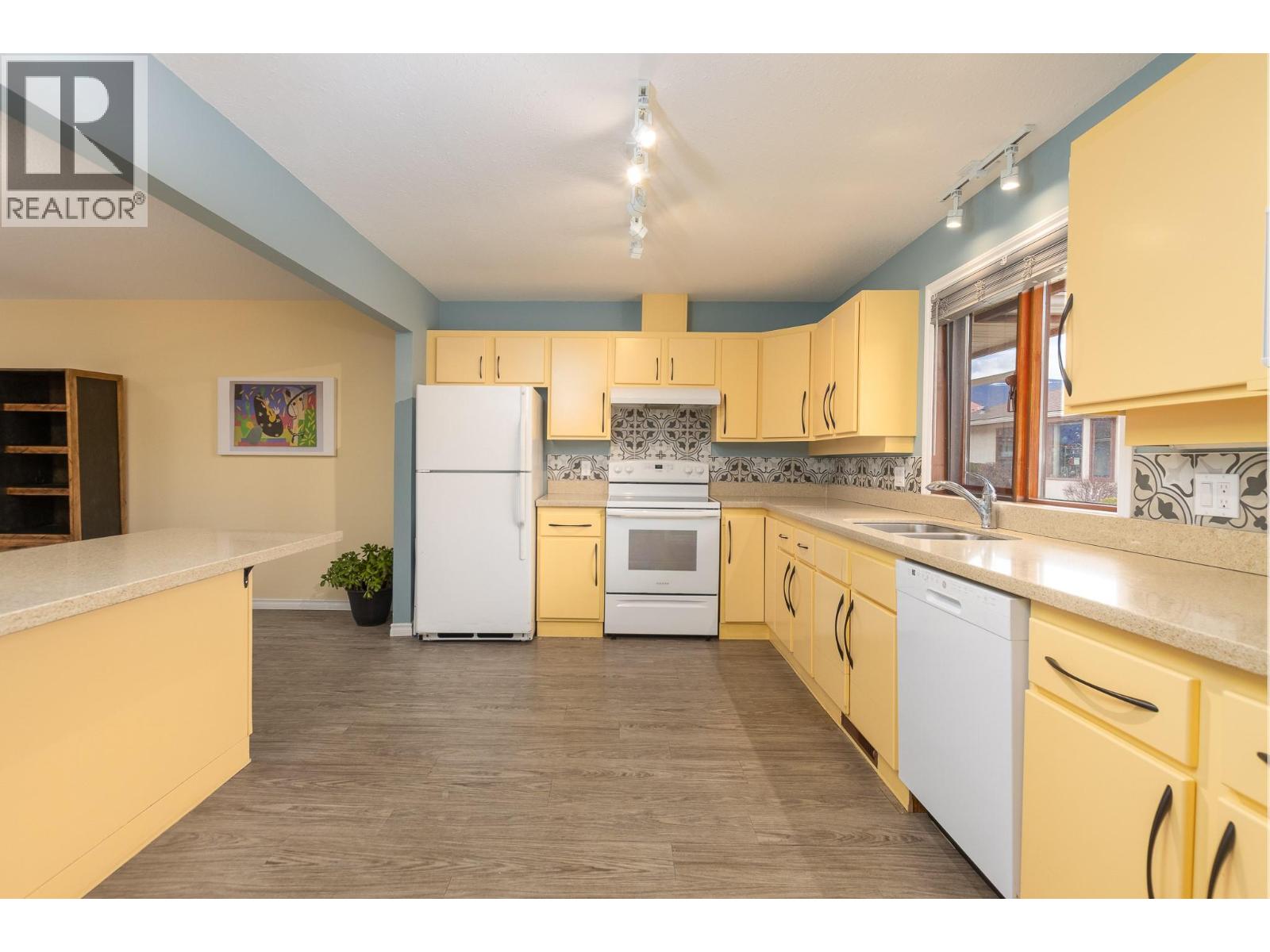 151 8 Avenue Sw Unit# 11, Salmon Arm, British Columbia  V1E 1B9 - Photo 11 - 10383245