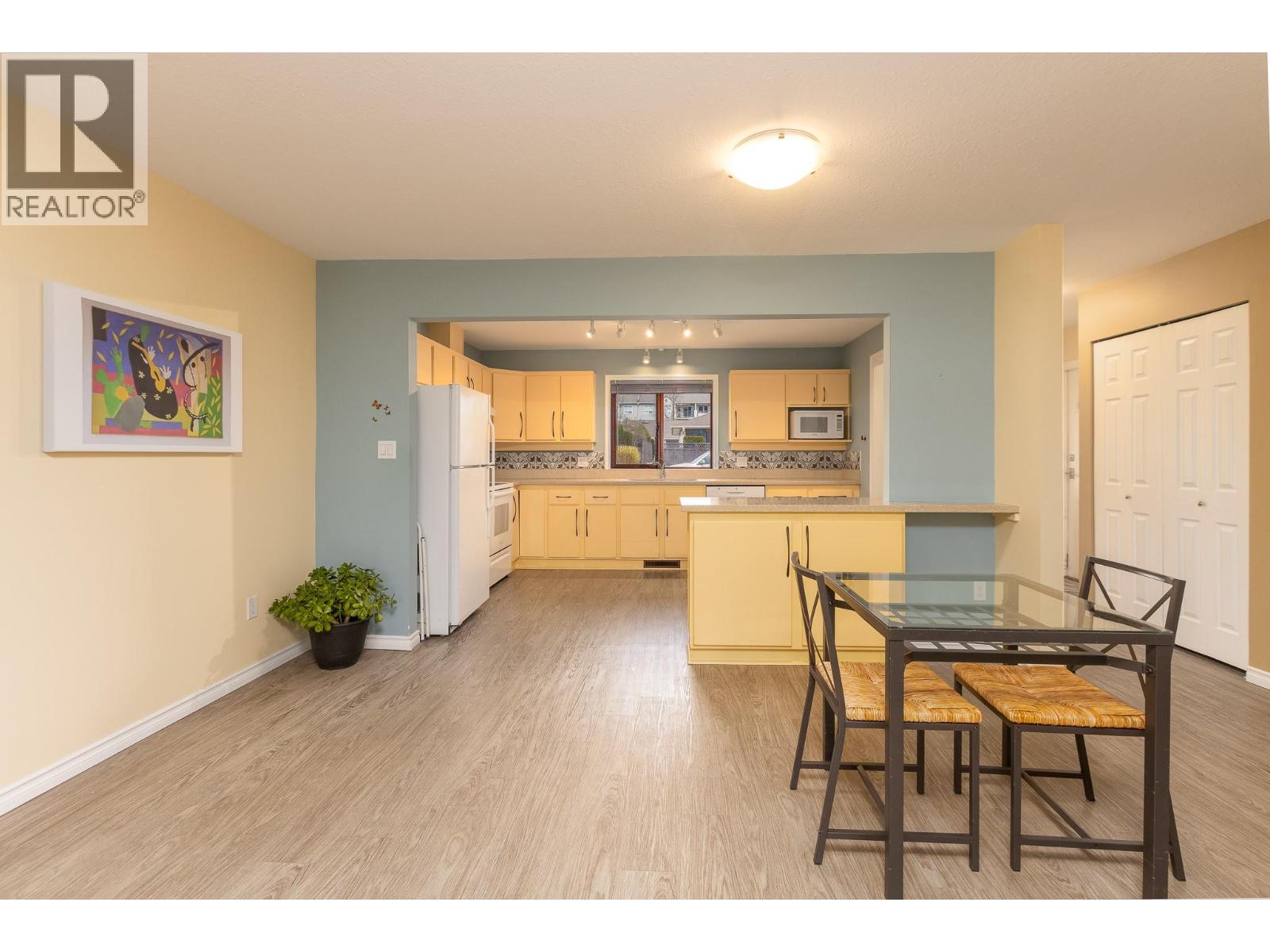 151 8 Avenue Sw Unit# 11, Salmon Arm, British Columbia  V1E 1B9 - Photo 8 - 10383245