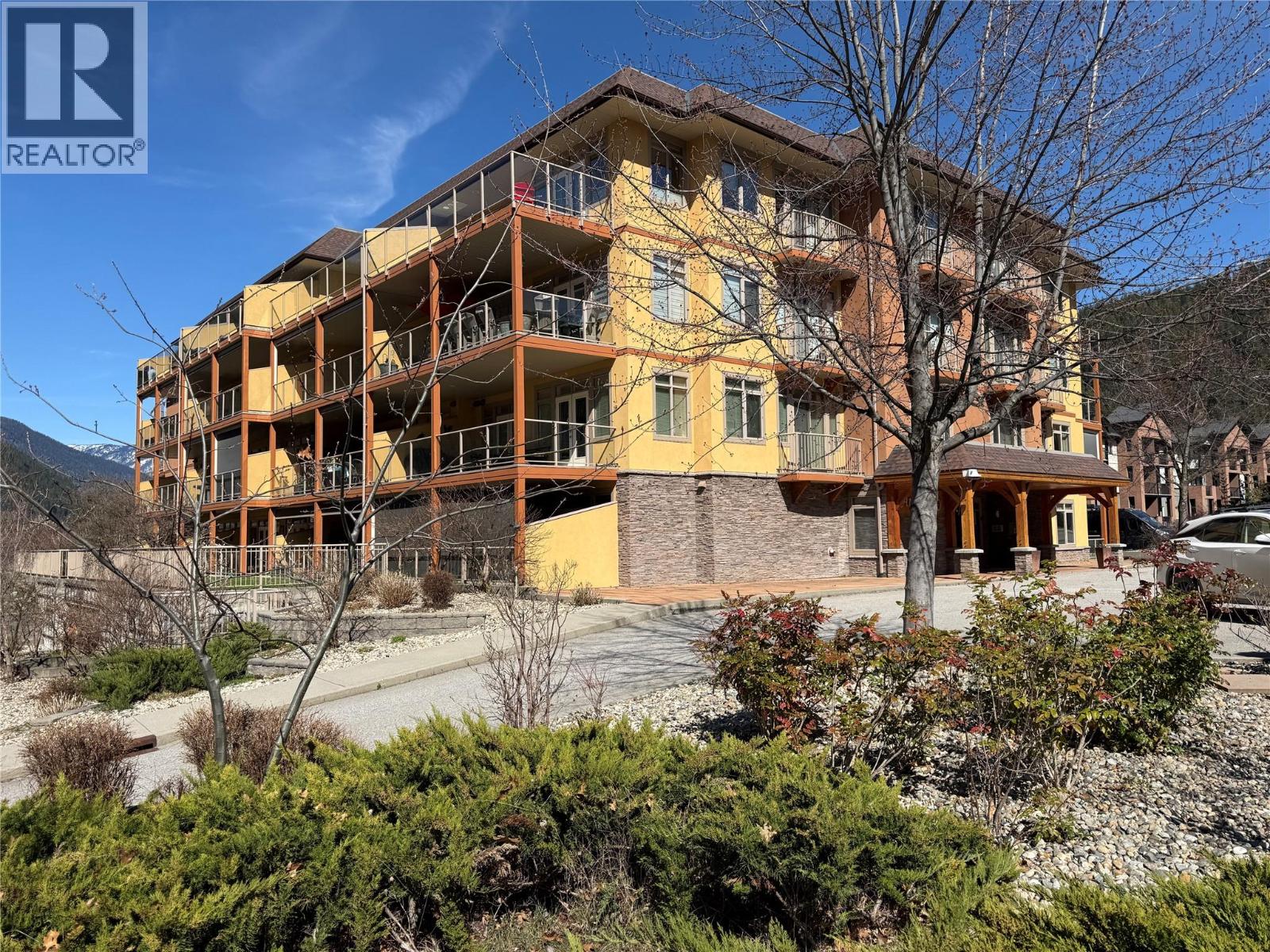 909 Radio Avenue Unit# 302, Nelson, British Columbia  V1L 3L2 - Photo 2 - 10383171