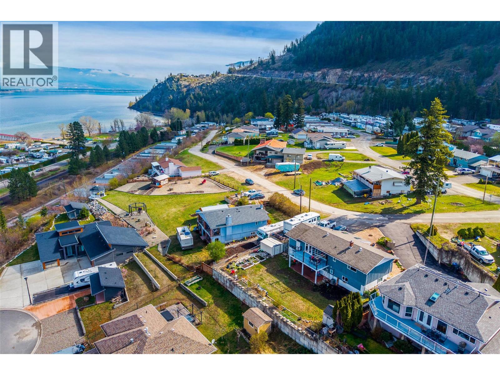 1200 Bay Drive, Chase, British Columbia  V0E 1M0 - Photo 45 - 10382685