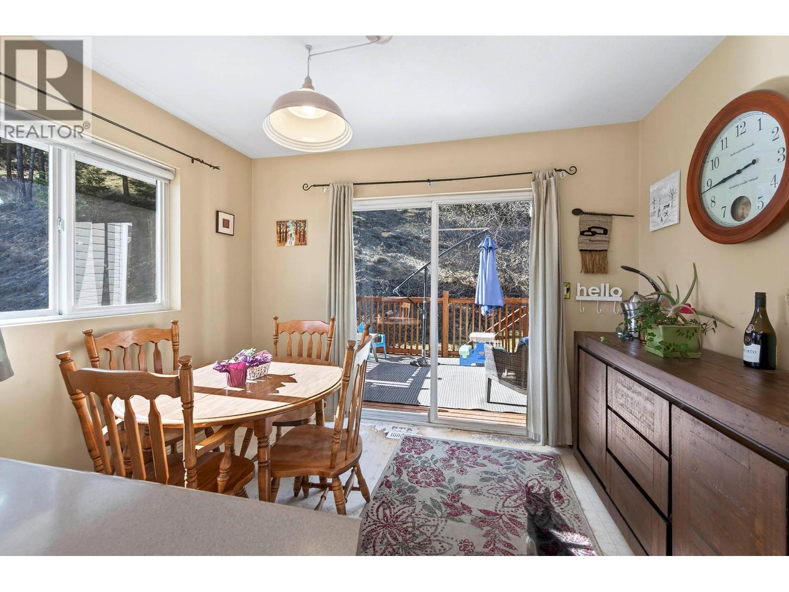 2349 Drummond Court, Kamloops, British Columbia  V1S 1T8 - Photo 11 - 10383438