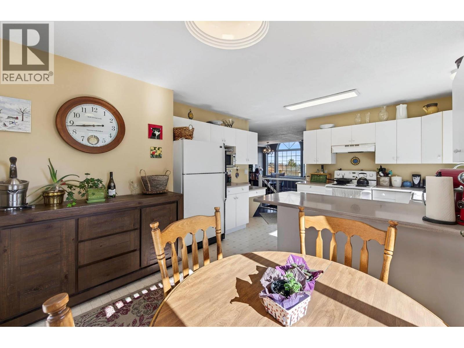 2349 Drummond Court, Kamloops, British Columbia  V1S 1T8 - Photo 13 - 10383438