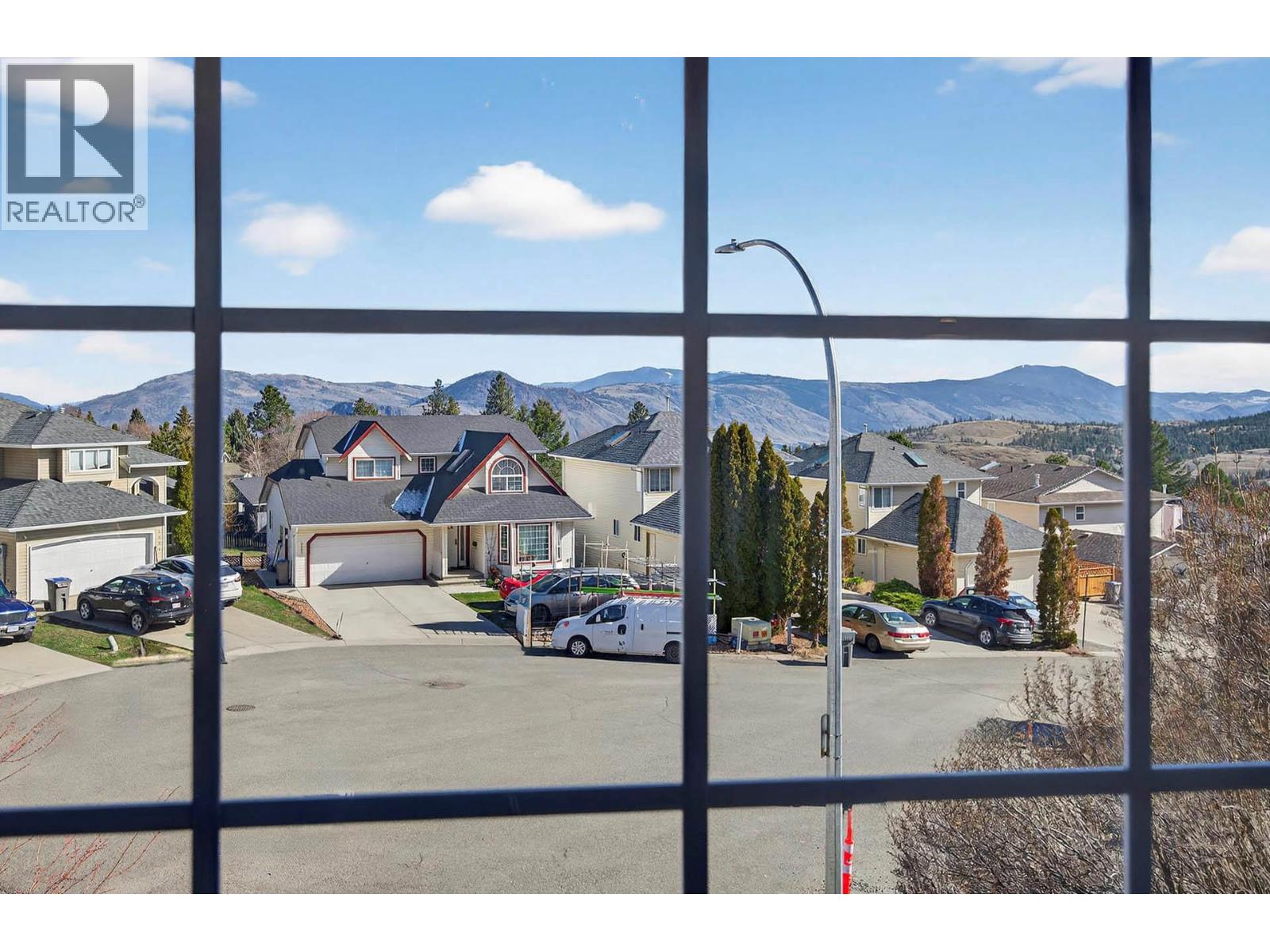 2349 Drummond Court, Kamloops, British Columbia  V1S 1T8 - Photo 6 - 10383438