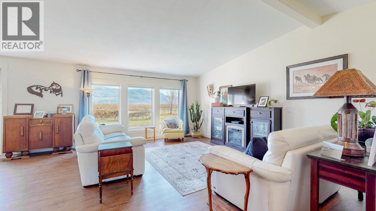 3405 107th Street, Osoyoos, British Columbia  V0H 1V4 - Photo 11 - 10383425
