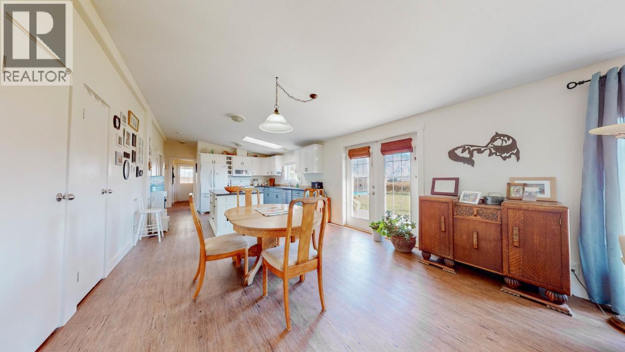 3405 107th Street, Osoyoos, British Columbia  V0H 1V4 - Photo 8 - 10383425