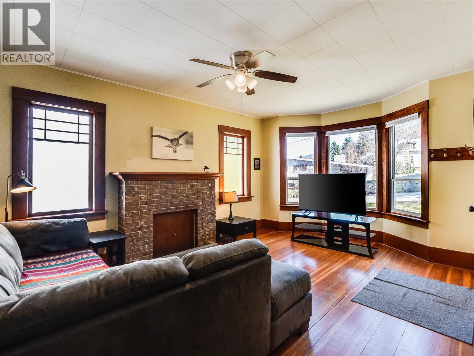 1320 Falls Street, Nelson, British Columbia  V1L 1J4 - Photo 10 - 10383379