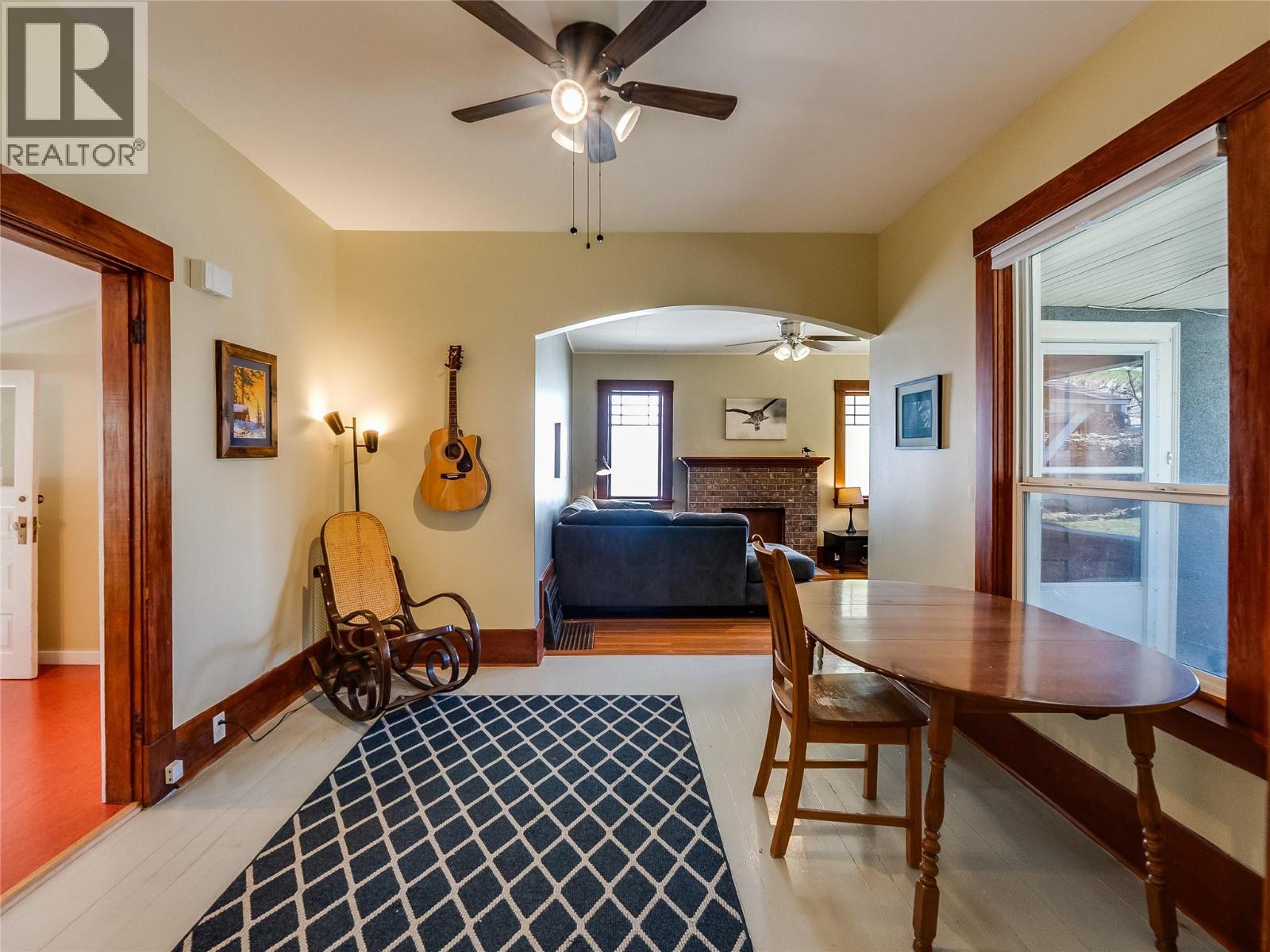 1320 Falls Street, Nelson, British Columbia  V1L 1J4 - Photo 13 - 10383379