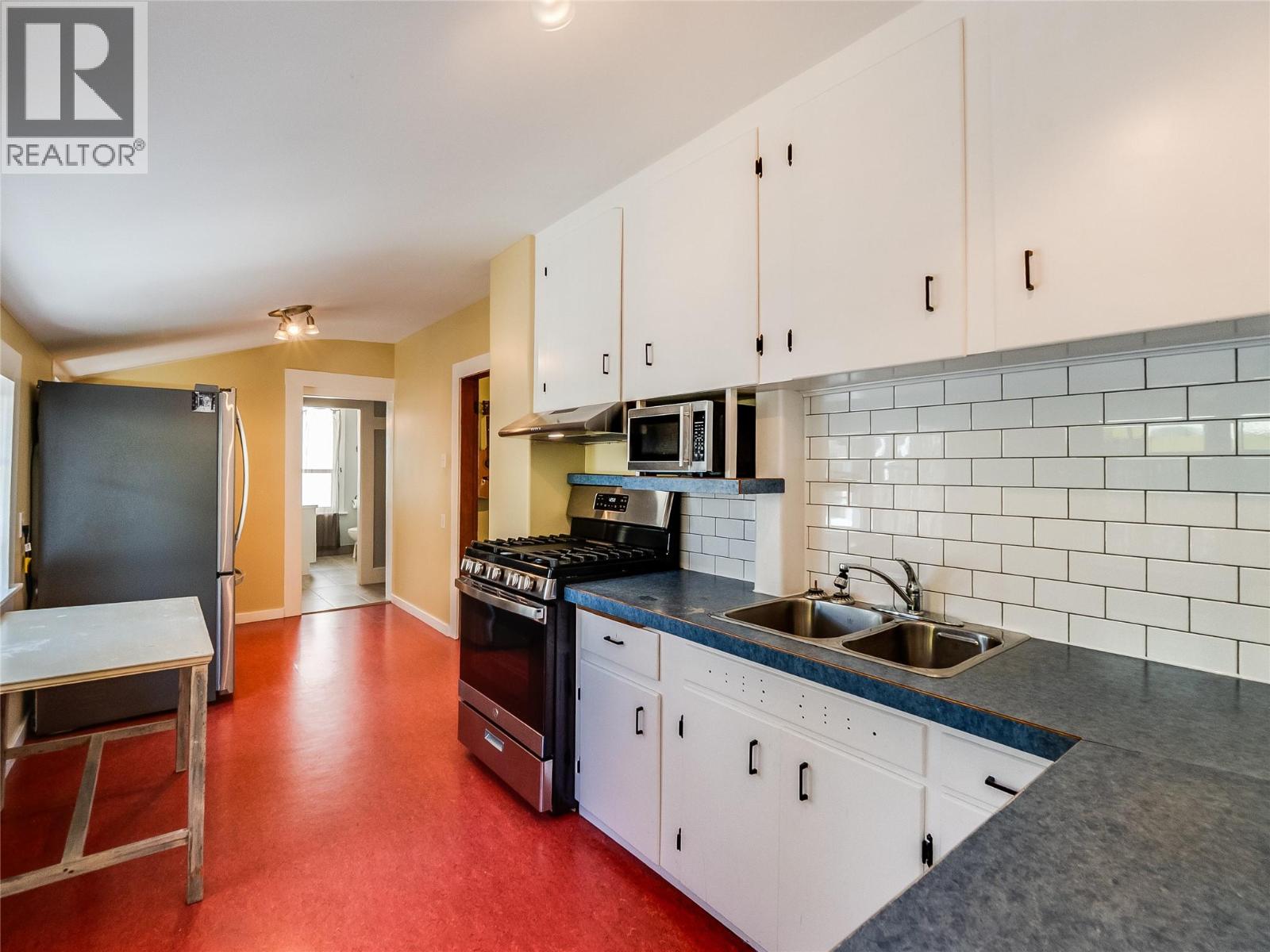 1320 Falls Street, Nelson, British Columbia  V1L 1J4 - Photo 18 - 10383379