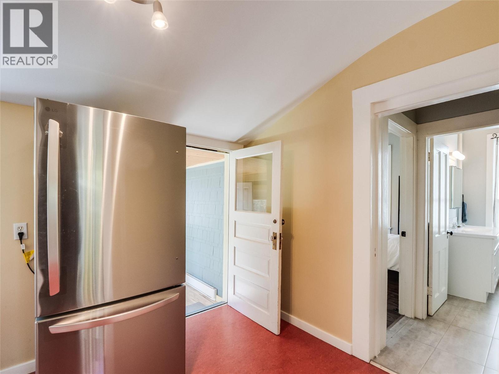 1320 Falls Street, Nelson, British Columbia  V1L 1J4 - Photo 24 - 10383379