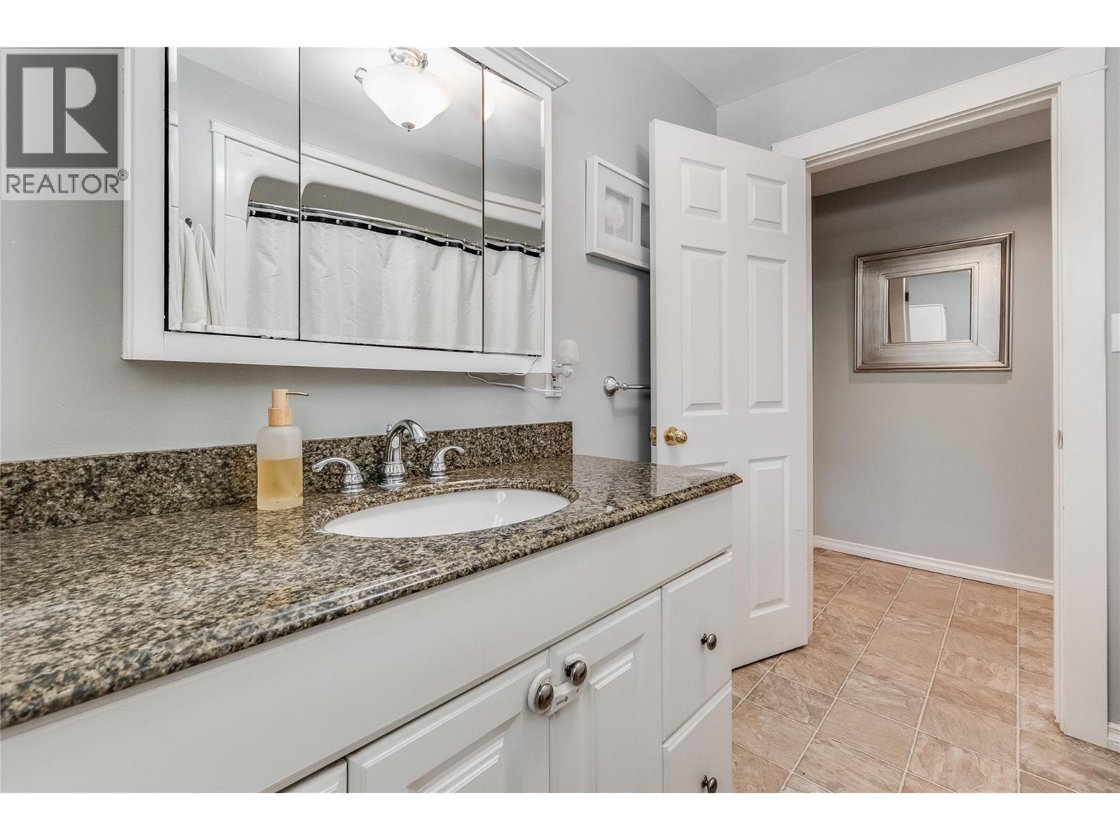 2451 Cunningham Road, Slocan Park, British Columbia  V0G 2E0 - Photo 18 - 10383257