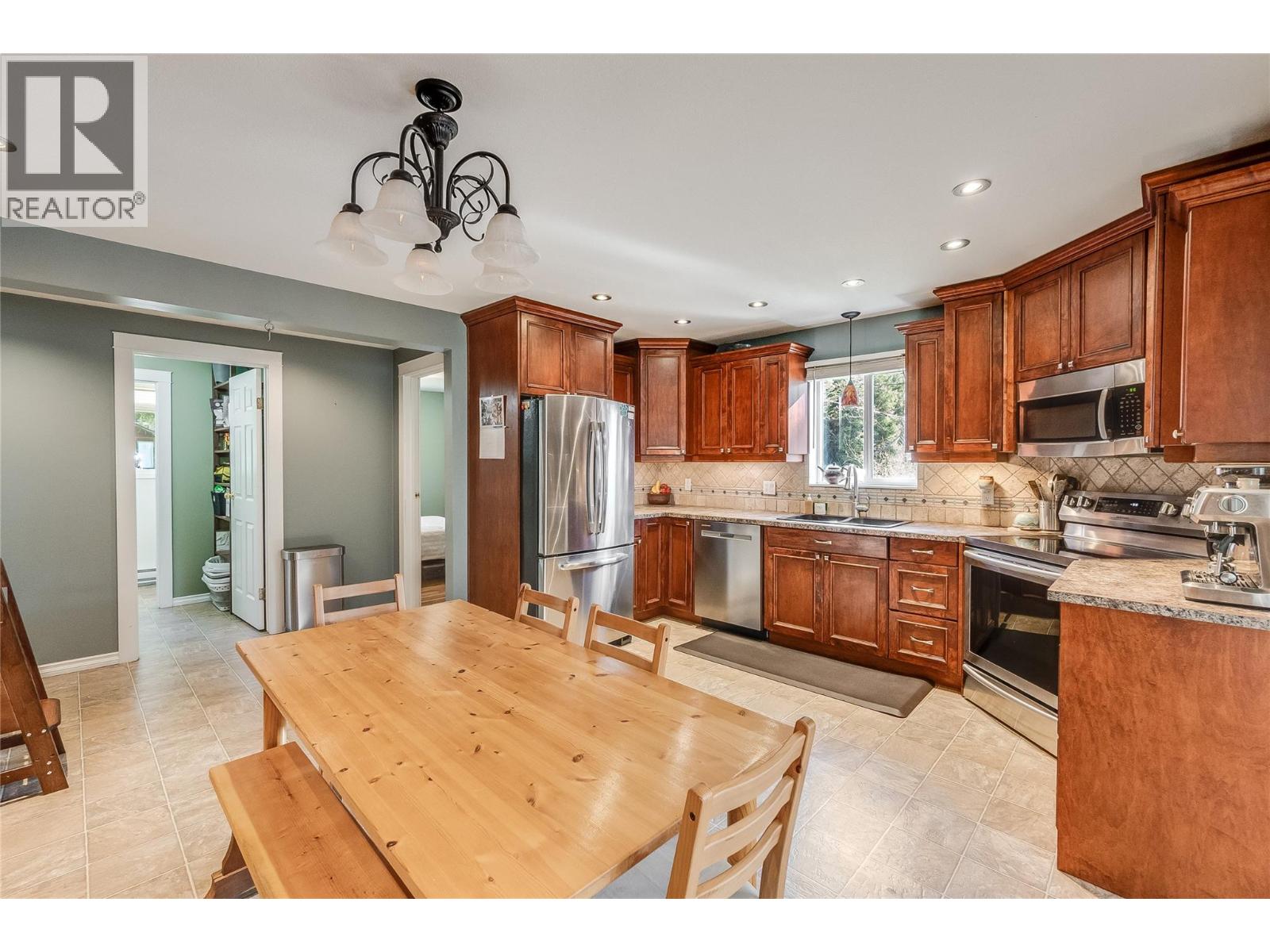 2451 Cunningham Road, Slocan Park, British Columbia  V0G 2E0 - Photo 29 - 10383257