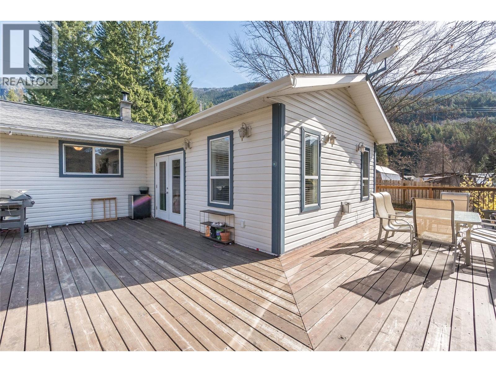 2451 Cunningham Road, Slocan Park, British Columbia  V0G 2E0 - Photo 52 - 10383257